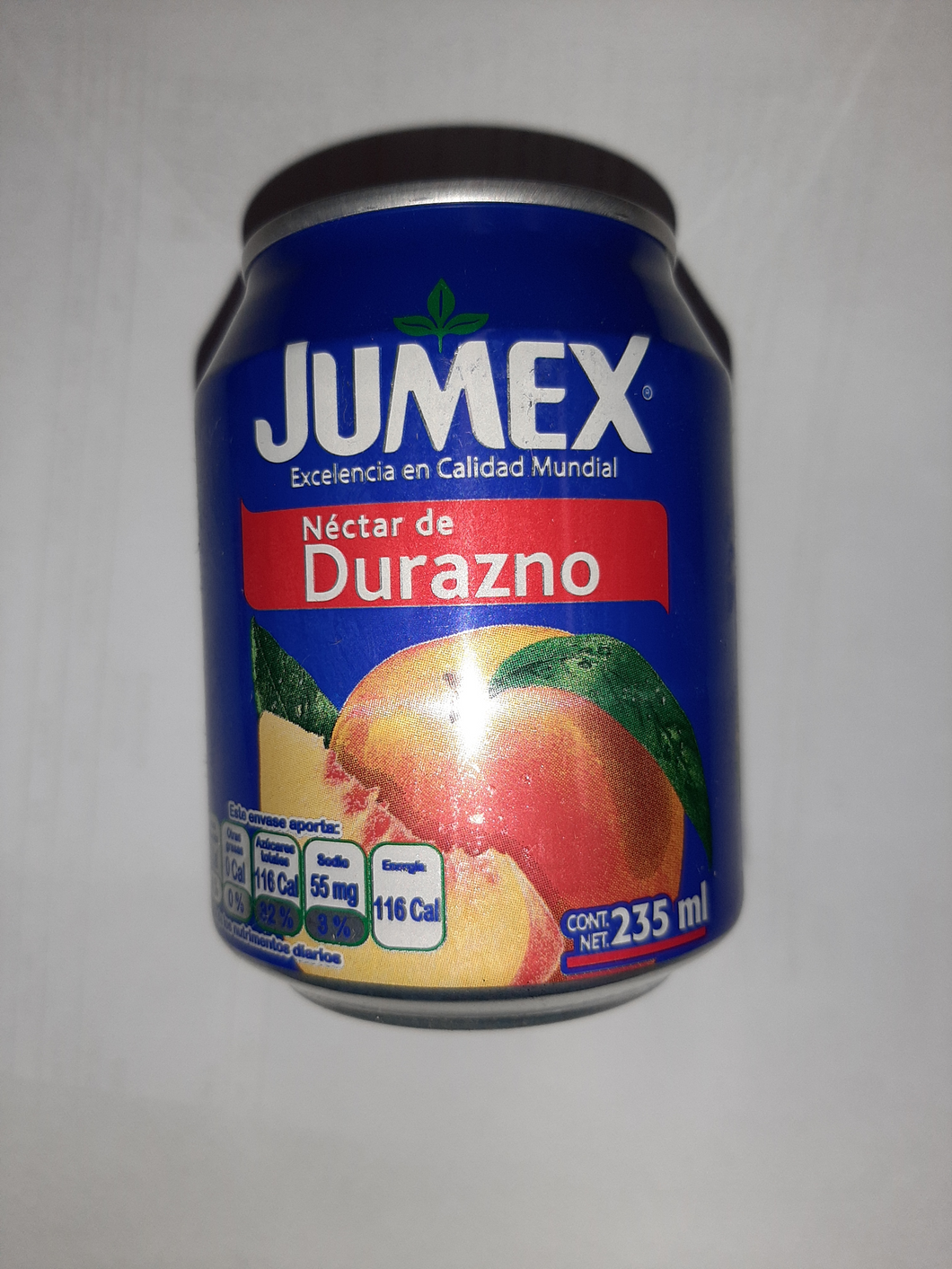 Jugo mini lata Jumex sabor durazno 235 ml